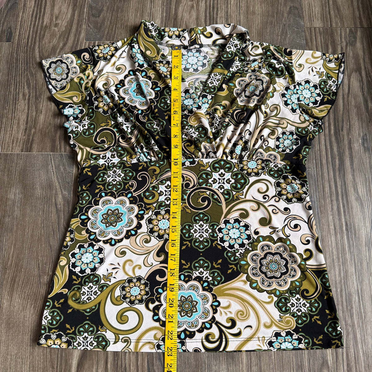 Misty’s whimsical swirl top