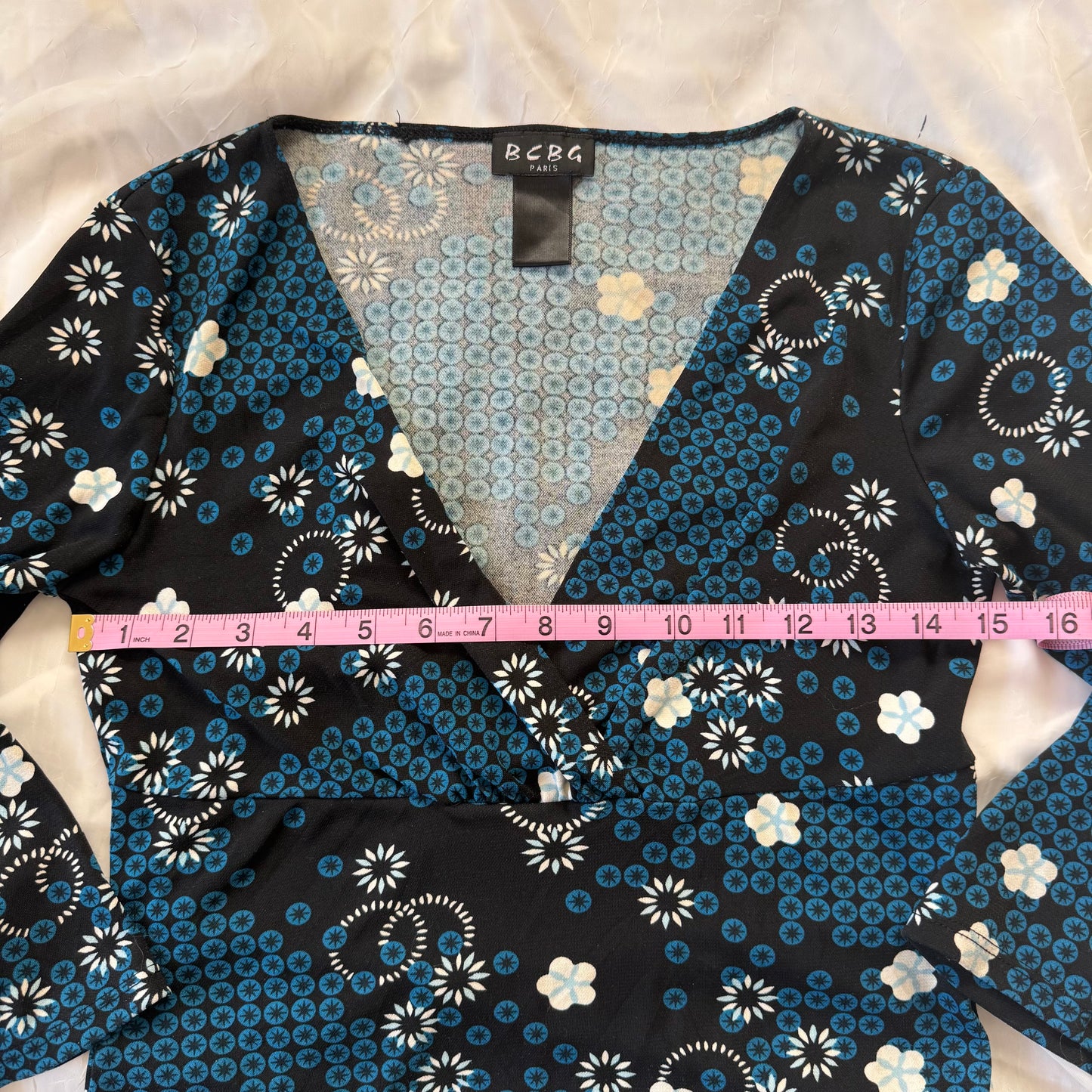 BCBG boho long sleeve top