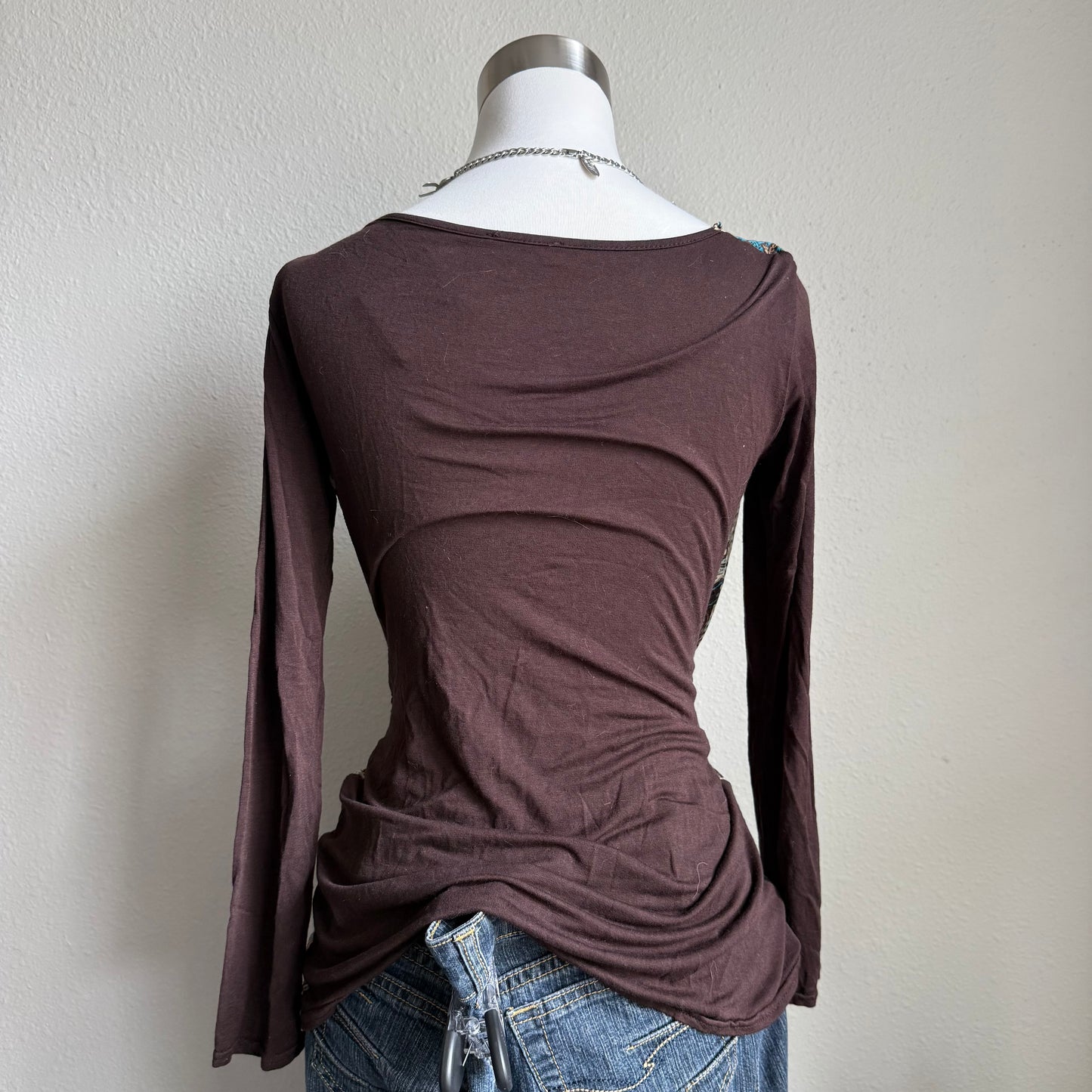 2000s Patterned sleeve top