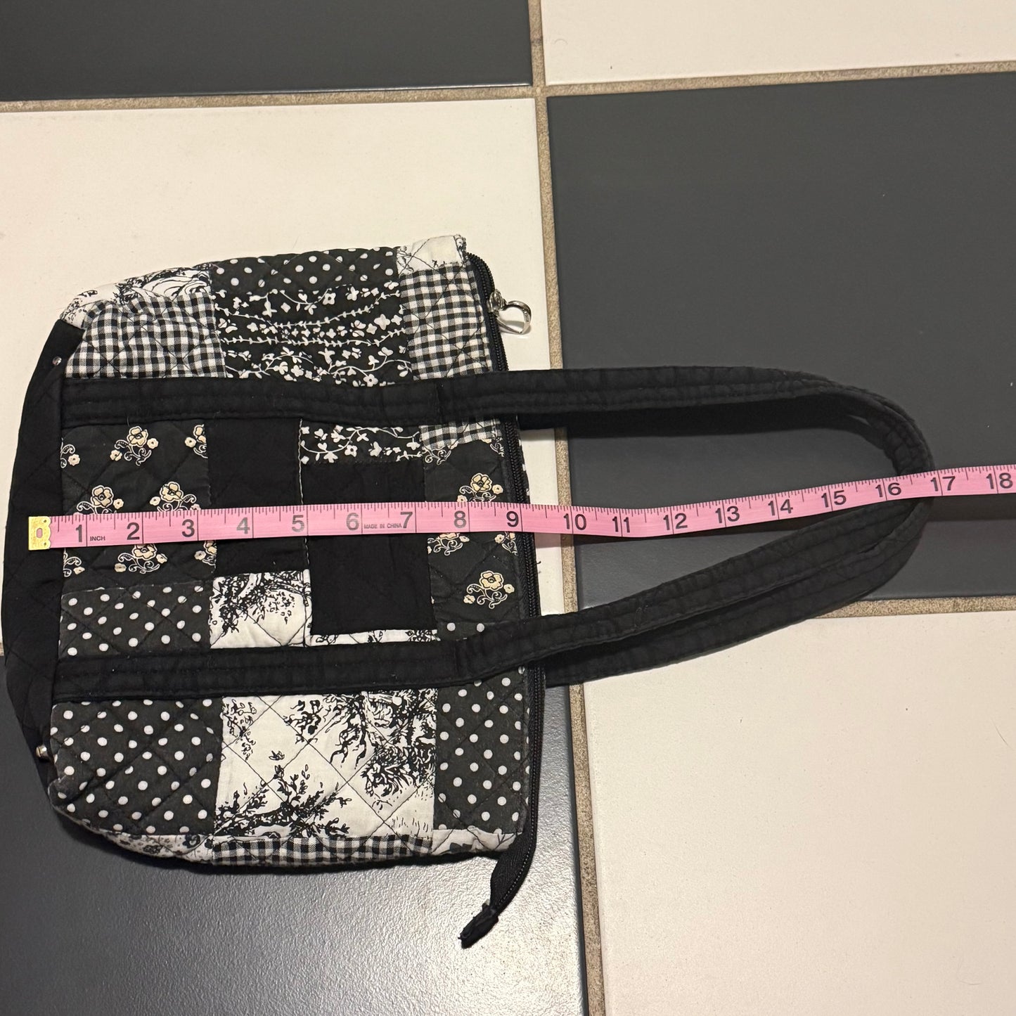 Cottage quilted shoulder bag