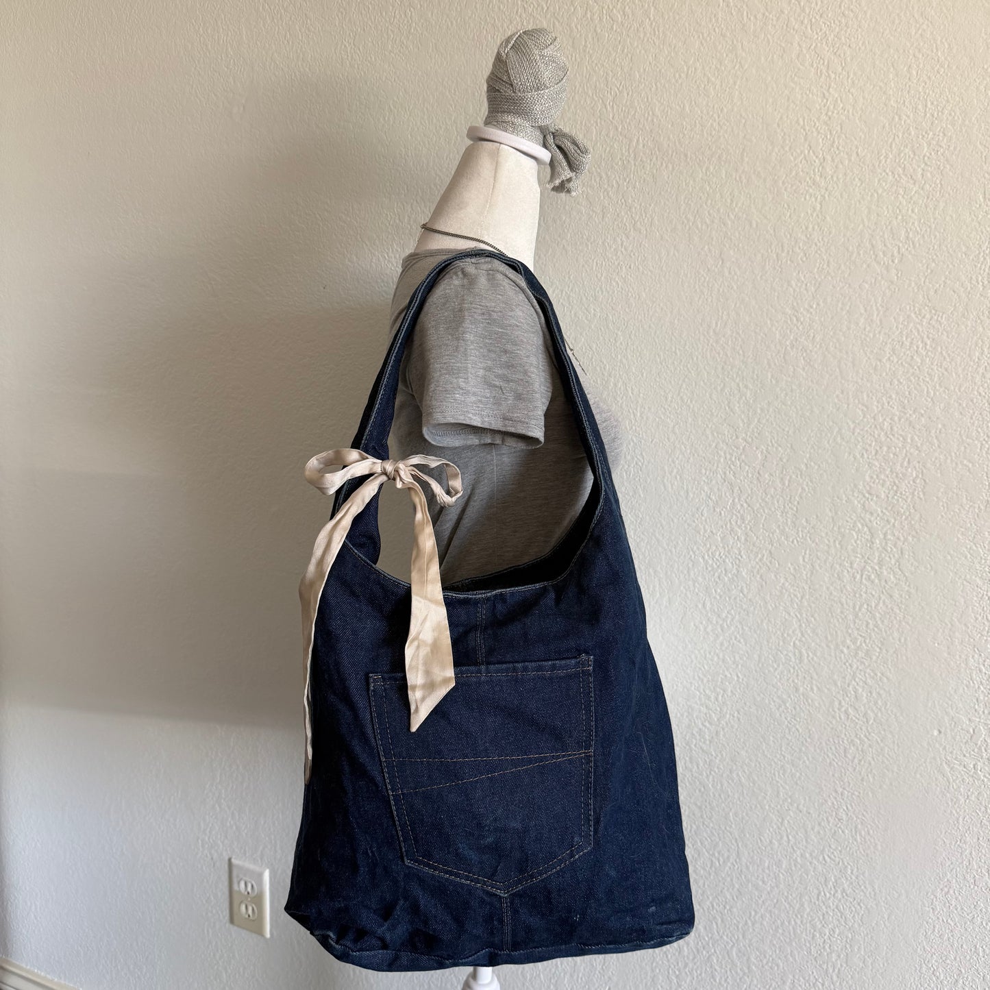 Jean shoulder tote bag