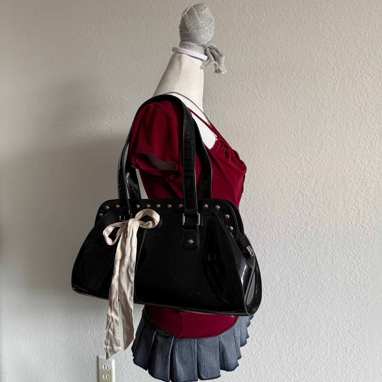 Black everyday shoulder bag