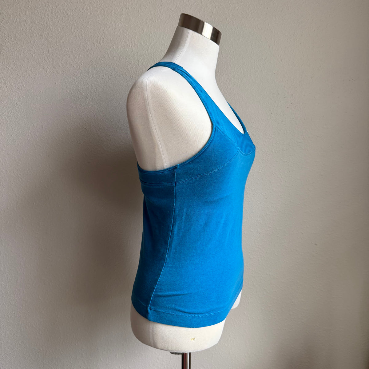 2000s Nike active tank