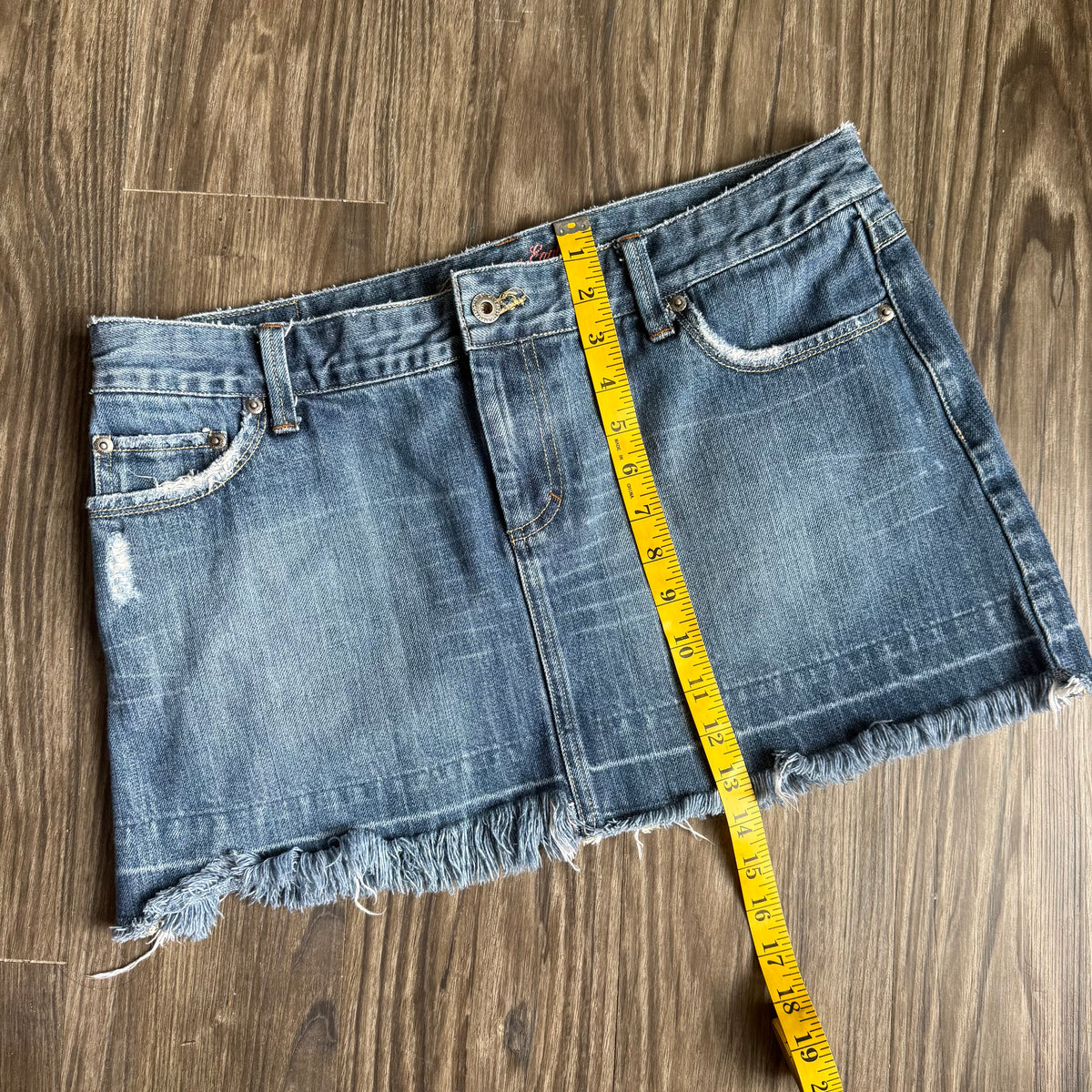 American Eagle mini skirt