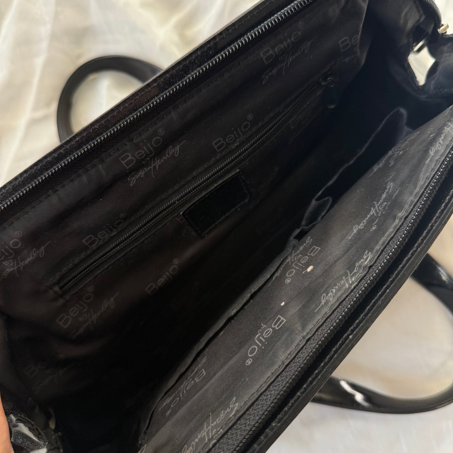 Black everyday shoulder bag