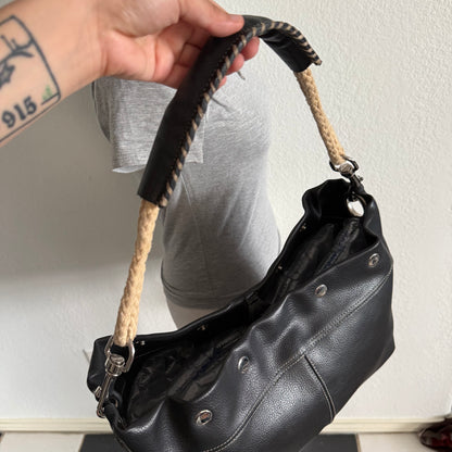 The Carly leather shoulder bag