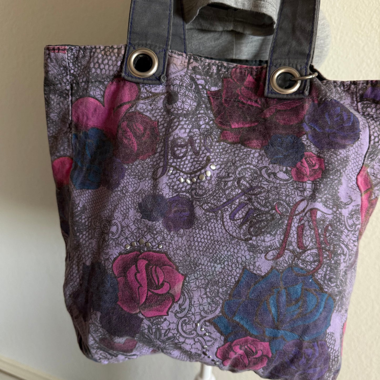 Grunge rose shoulder tote