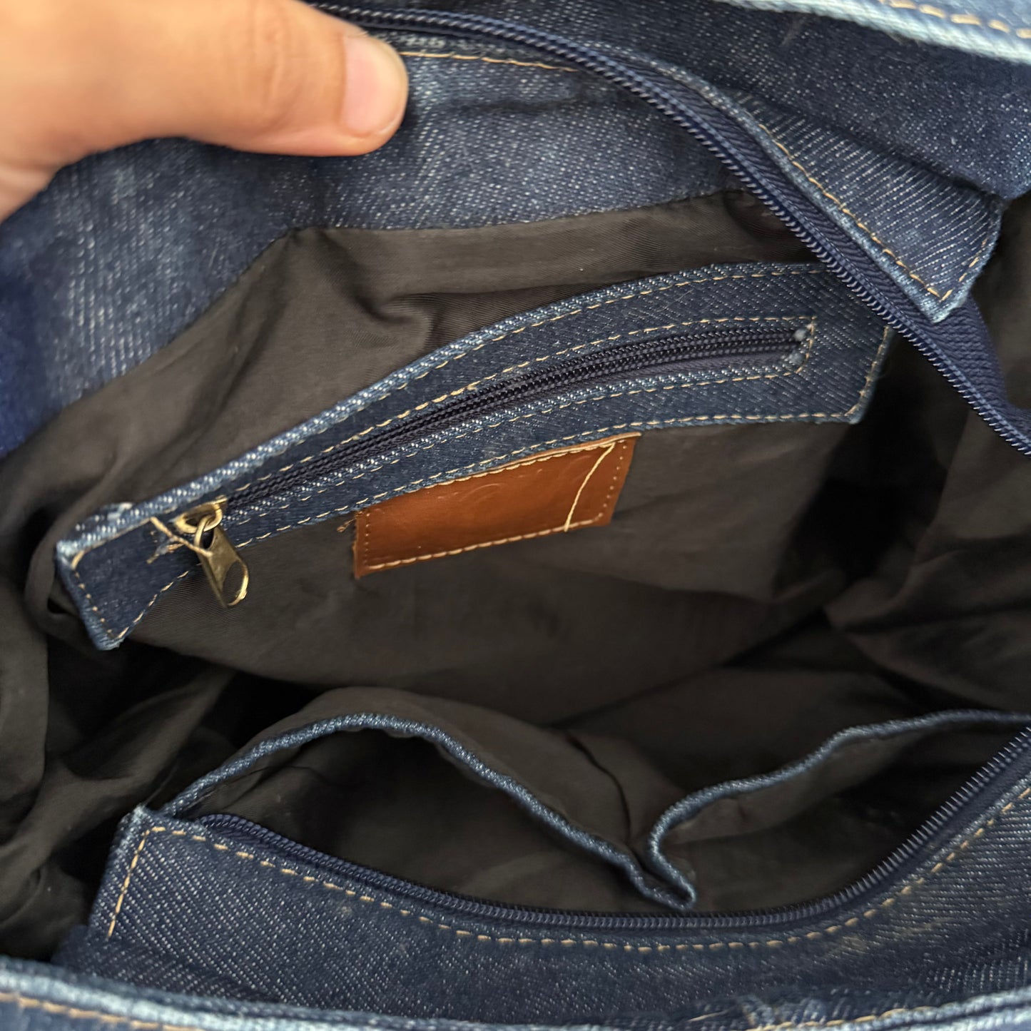 Jean shoulder tote bag