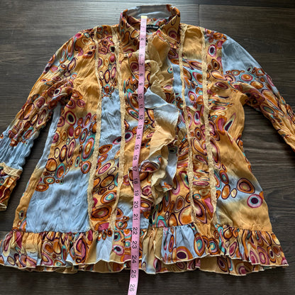 90s patterned sleeved top