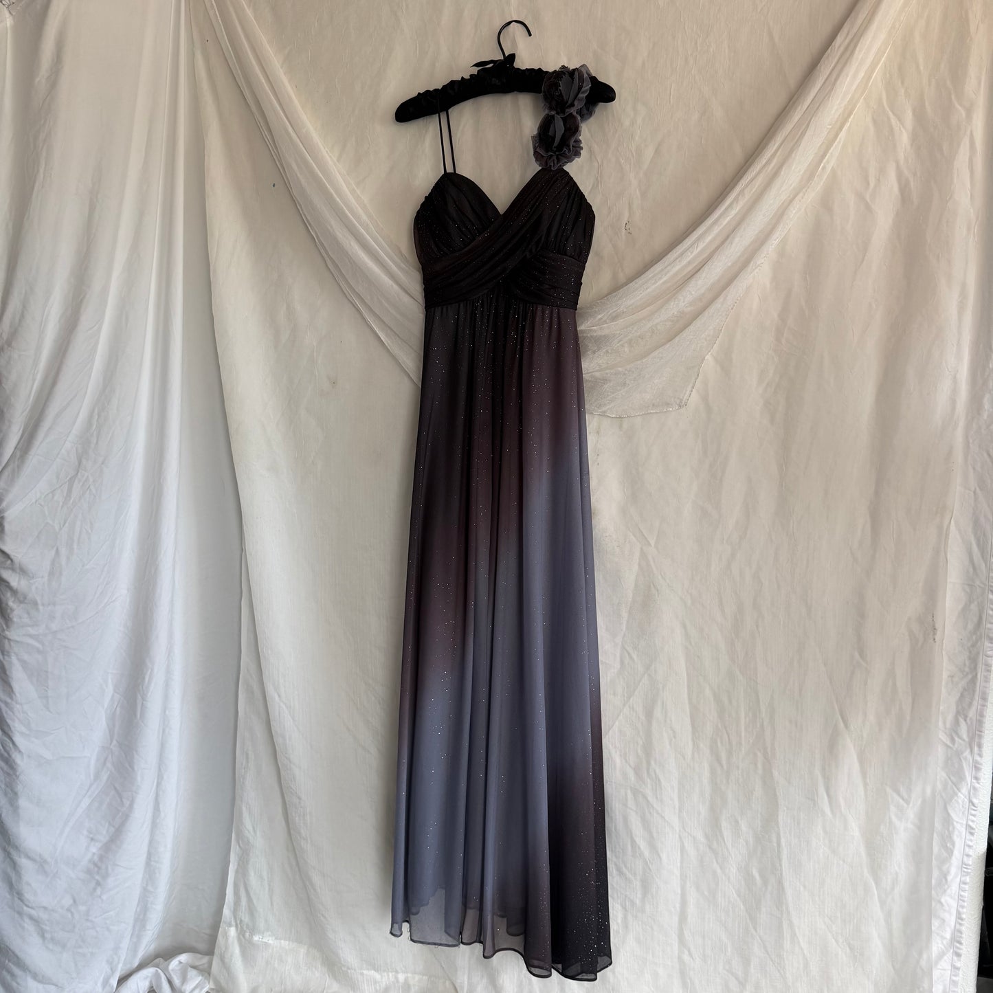 2000s Betsey prom glitter grey dress