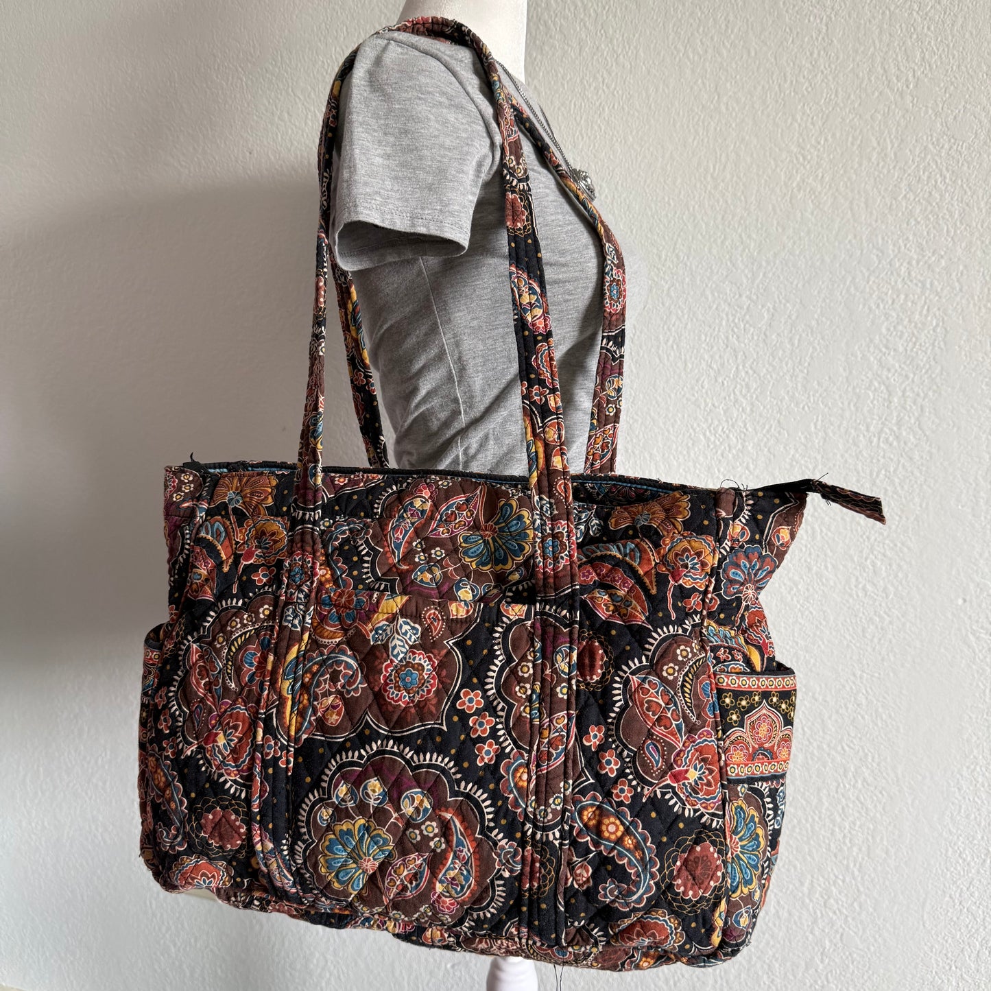 Vera Bradley boho shoulder bag