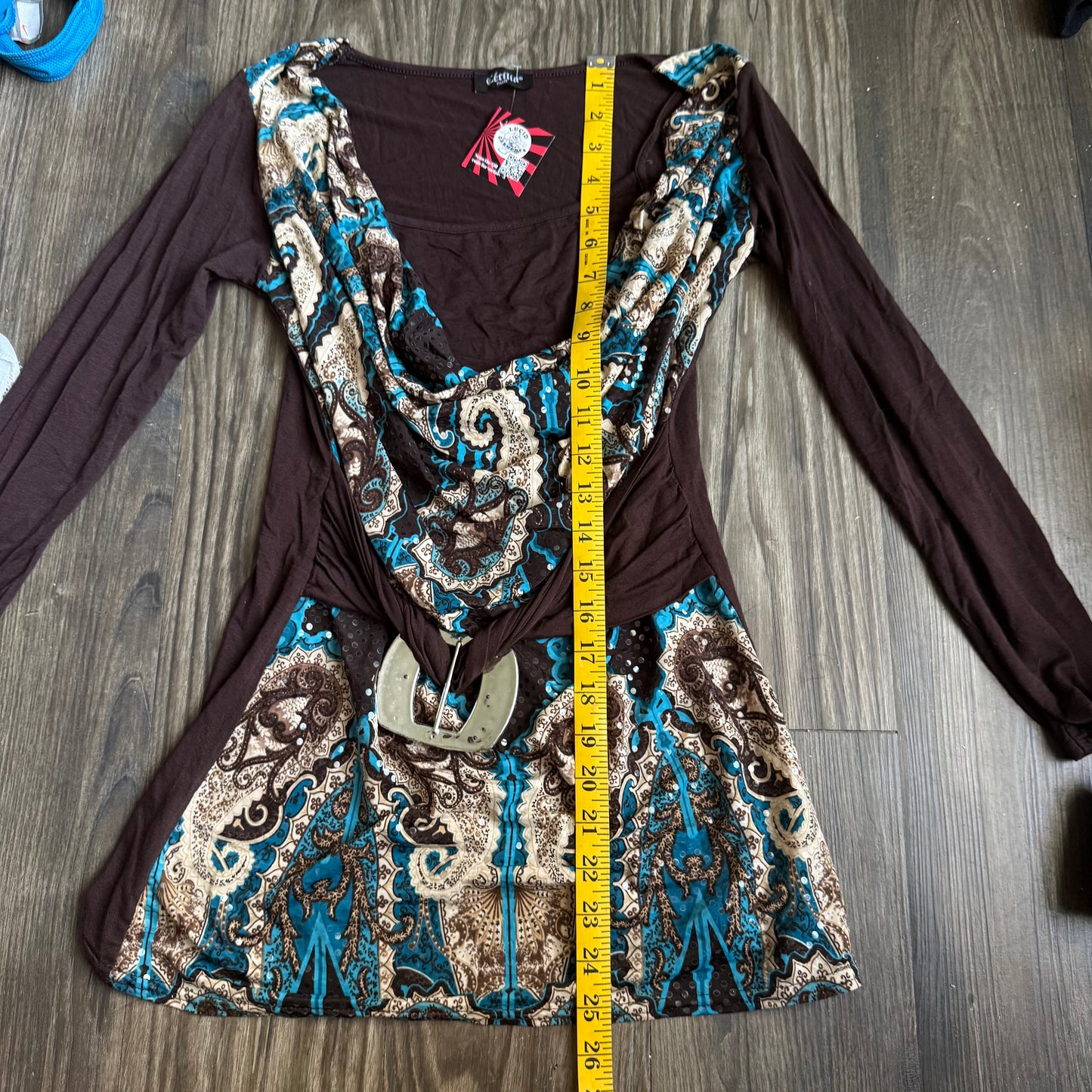 2000s Patterned sleeve top