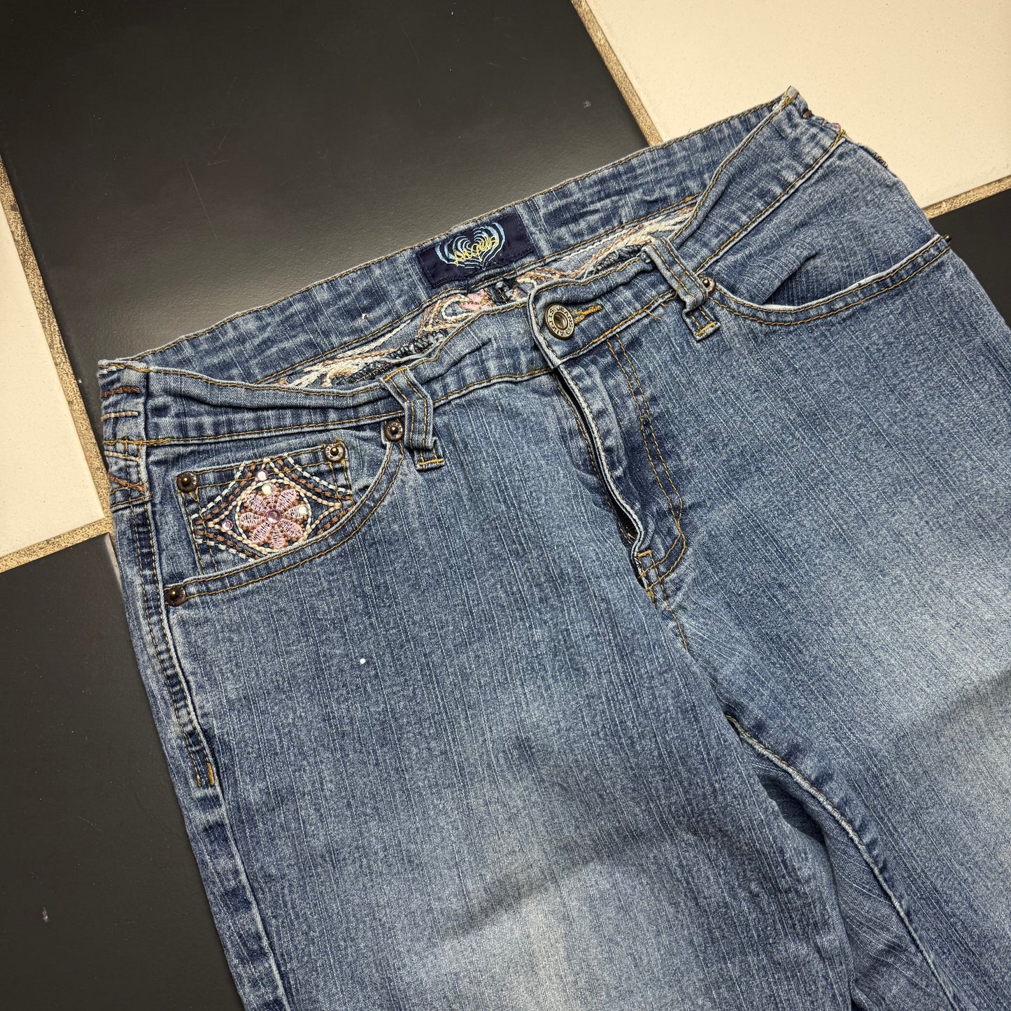 Angels flower embroidered pants