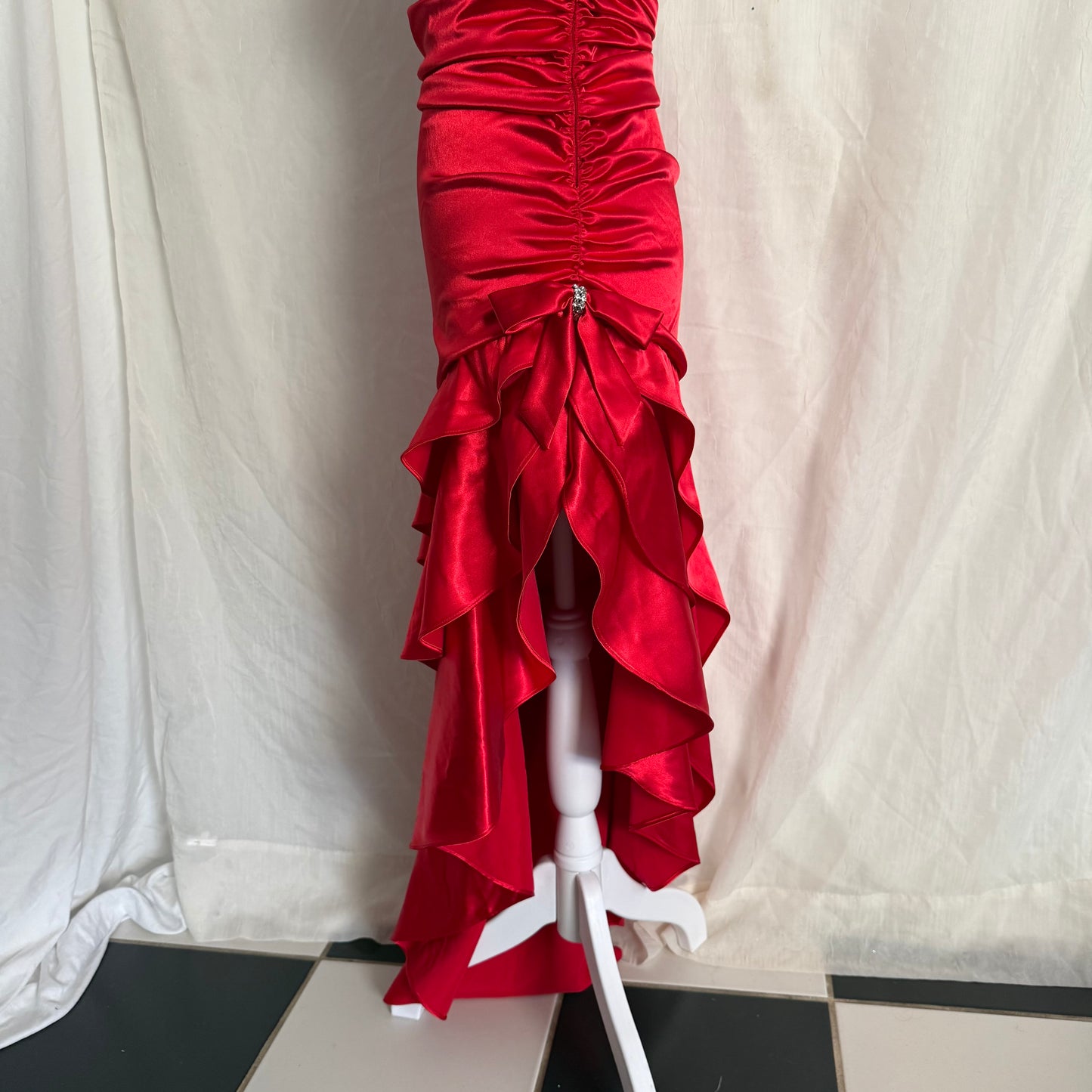 2000s red cocktail ruffle dress