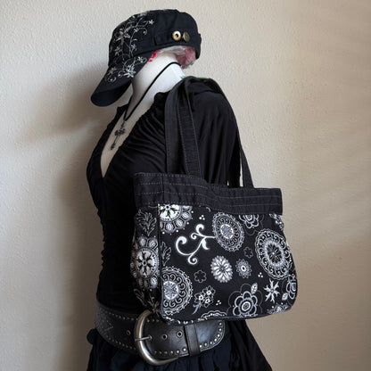 Zoe’s whimsical swirl bag