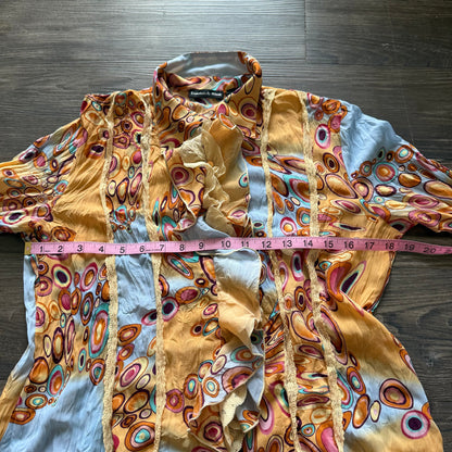 90s patterned sleeved top