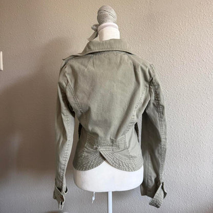 Matcha green button jacket