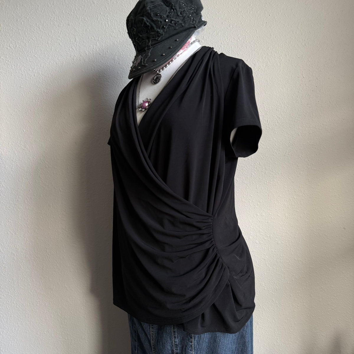 Melissa’s everyday black top