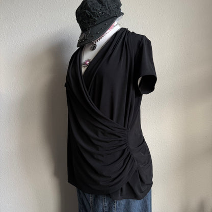 Melissa’s everyday black top