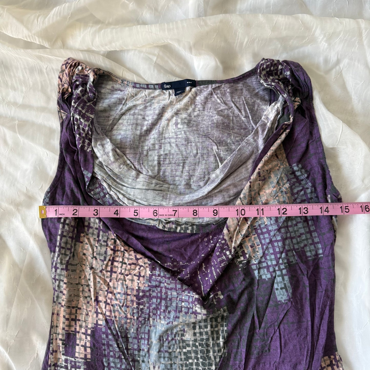 Gap retro top