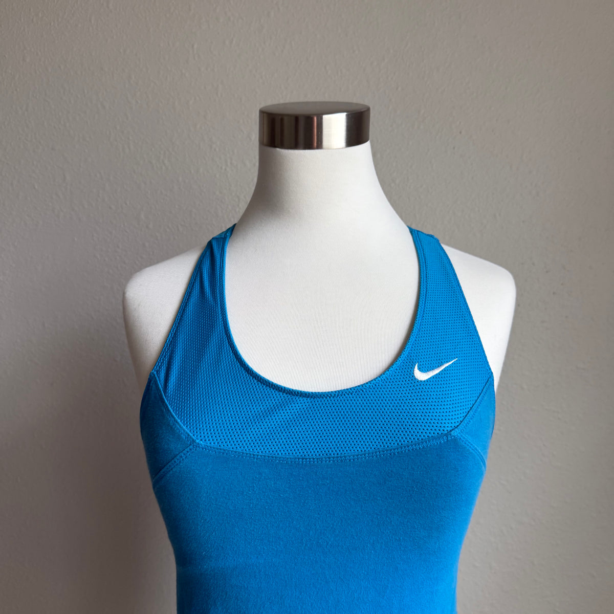 2000s Nike active tank