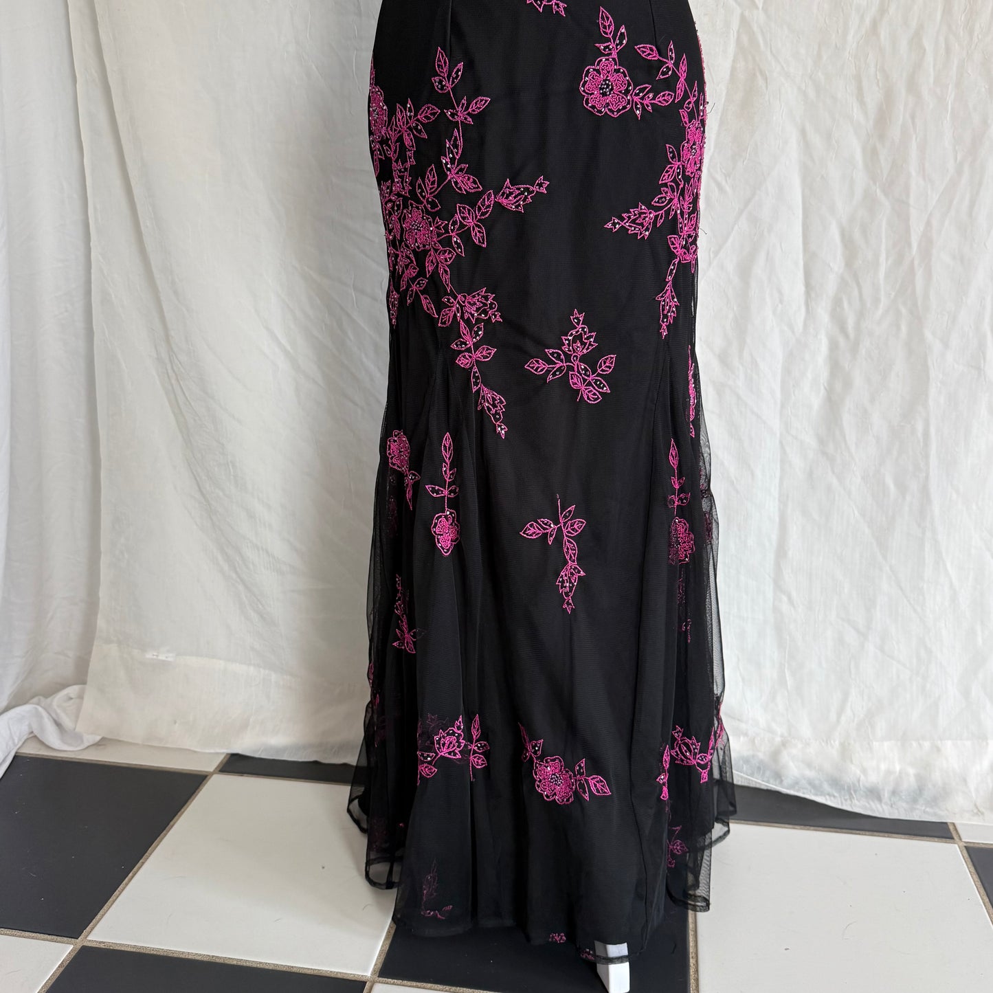 2000s Cache pink prom beaded gown