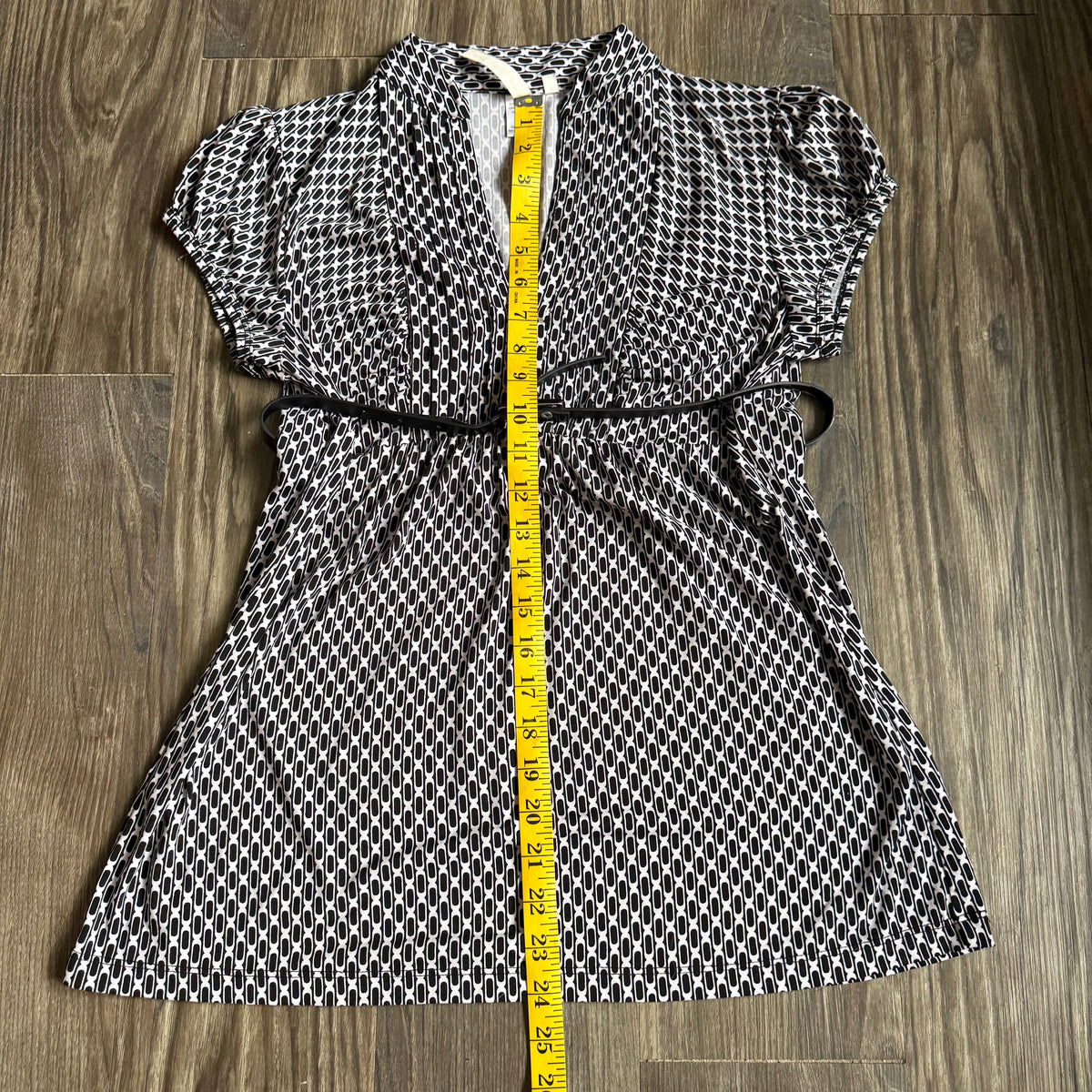 Office siren patterned top