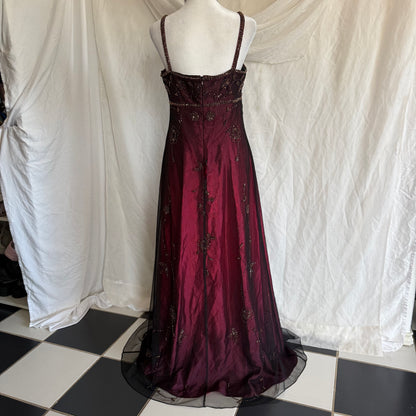 2000s Betsey flower beaded red prom gown