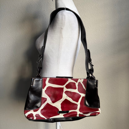 Giraffe print shoulder bag