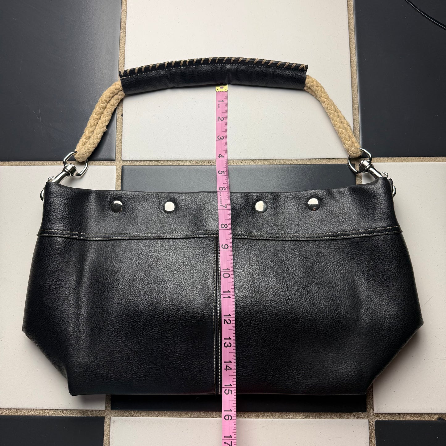 The Carly leather shoulder bag