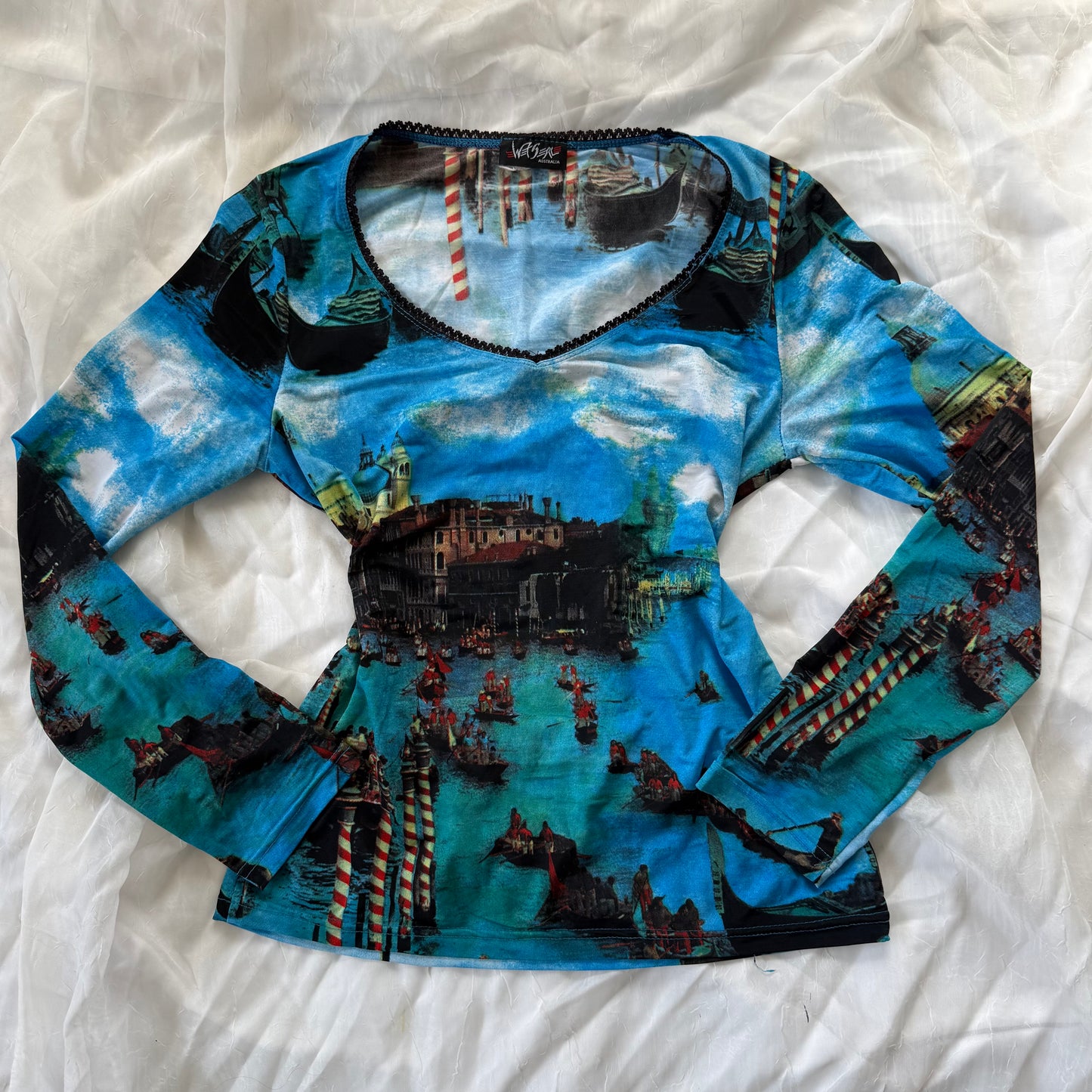 y2k euro style long sleeve top