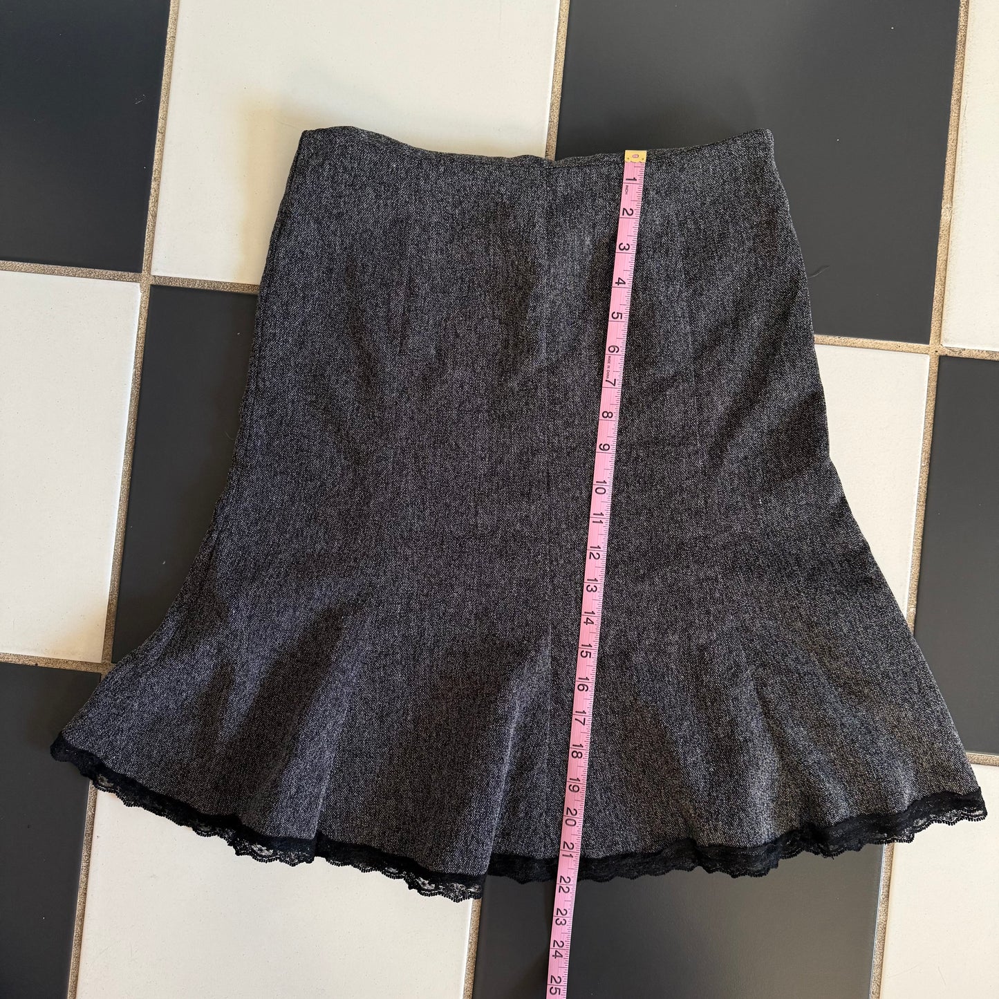 Office siren midi skirt