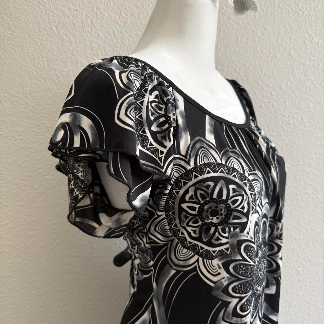 Paisley flower fairy top