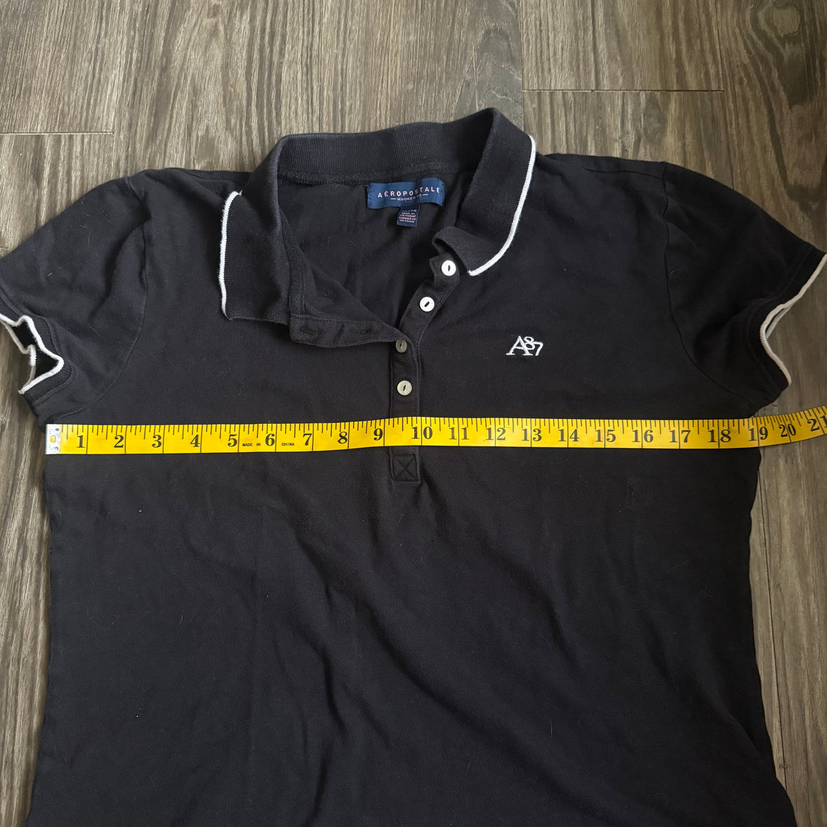 Aeropostale button up top