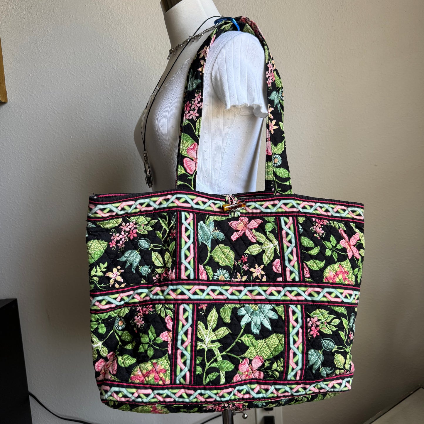 Vera Bradley botanical tote bag