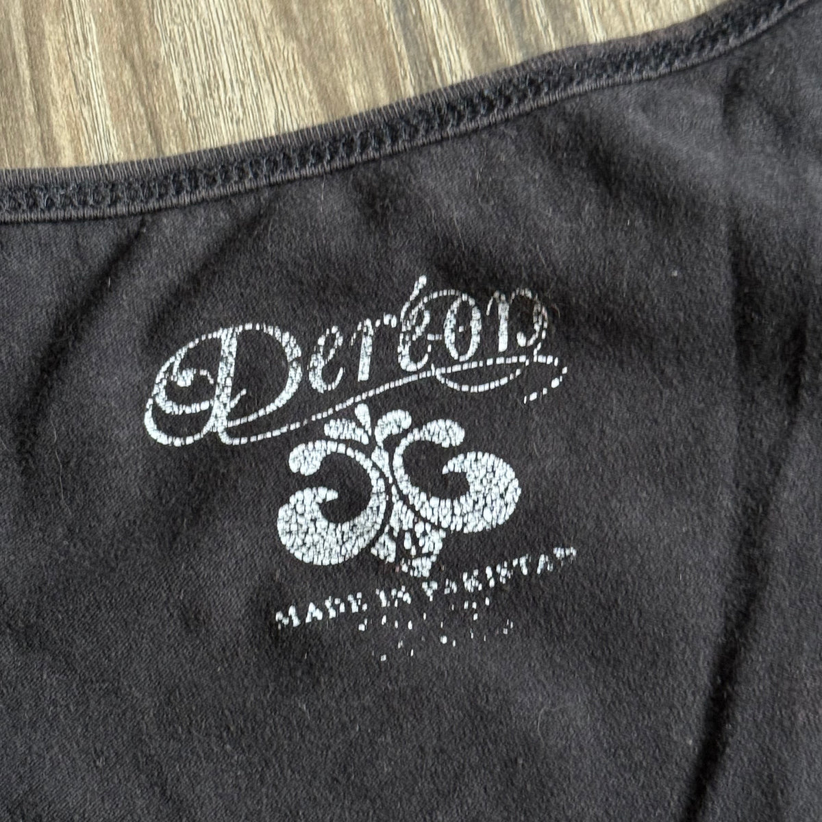 Dereon black top
