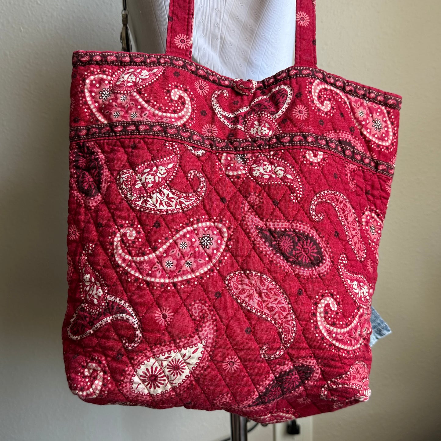 Vera Bradley retired mesa paisley shoulder bag