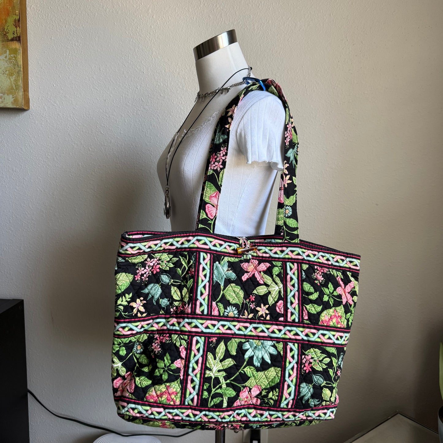 Vera Bradley botanical tote bag