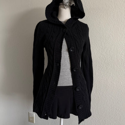 Black cable stitch fitted sweater