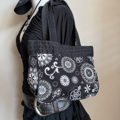 Zoe’s whimsical swirl bag