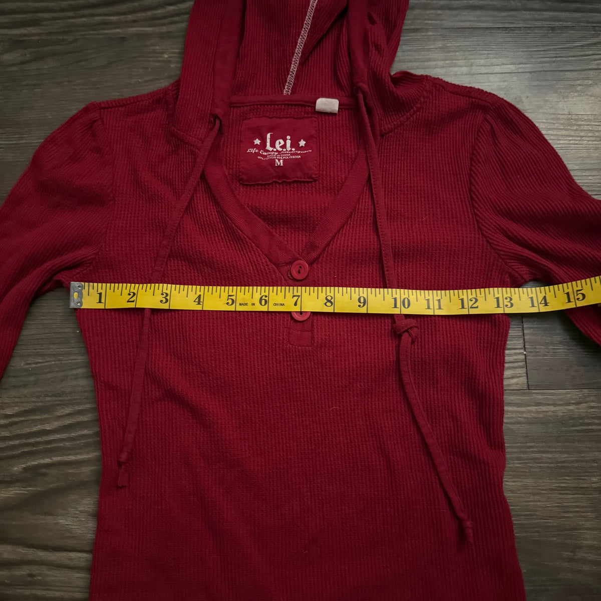 L.E.I red sleeved hoodie top
