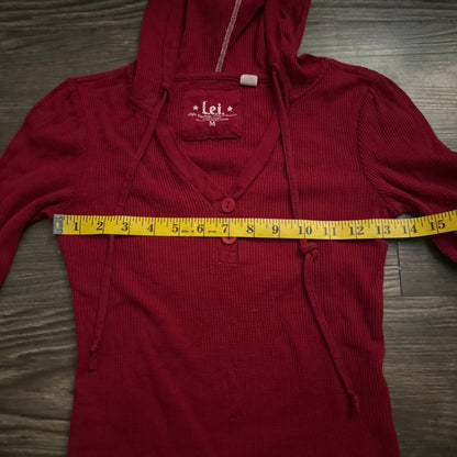 L.E.I red sleeved hoodie top