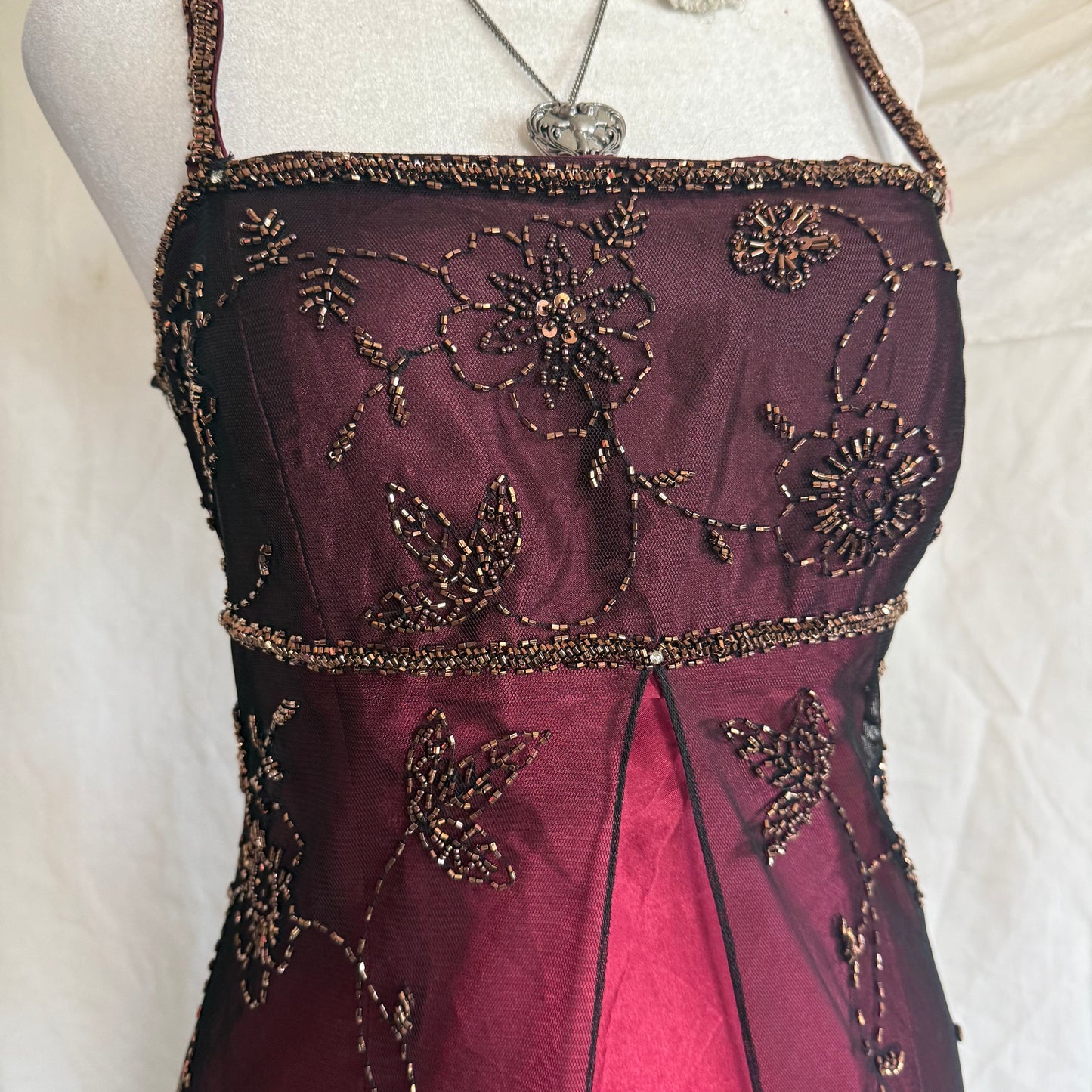 2000s Betsey flower beaded red prom gown