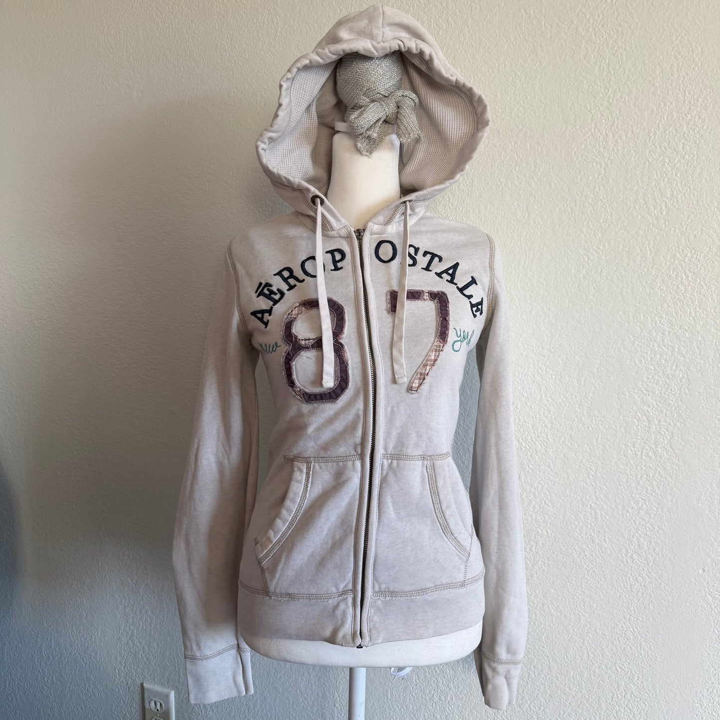 Aeropostale zip up hoodie