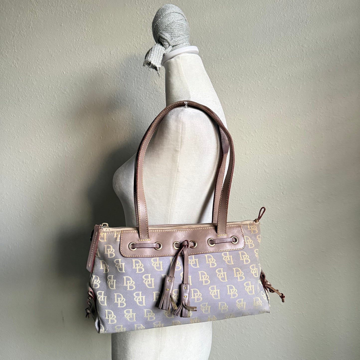 Dooney & Bourke purple shoulder bag