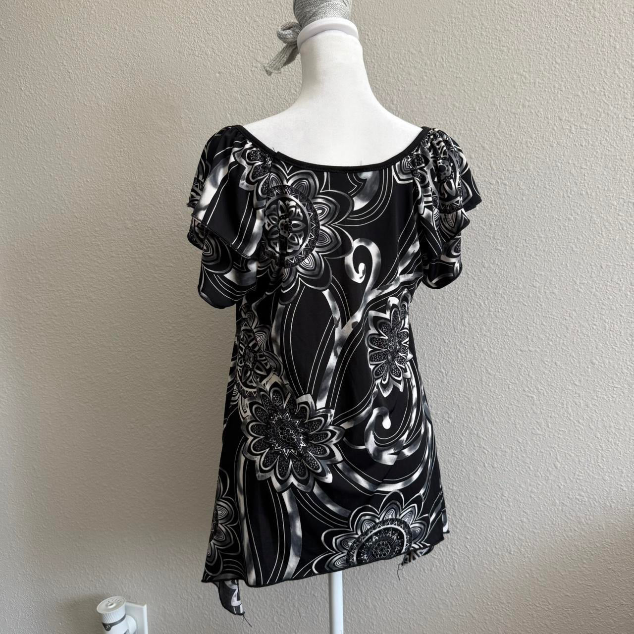 Paisley flower fairy top