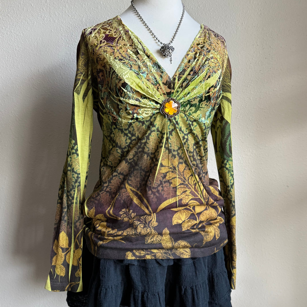 Whimsy grunge green top