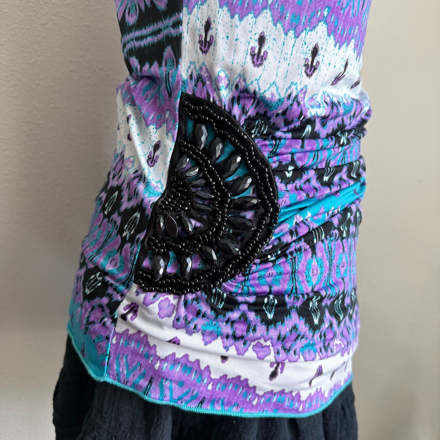 Dots beaded patterned top