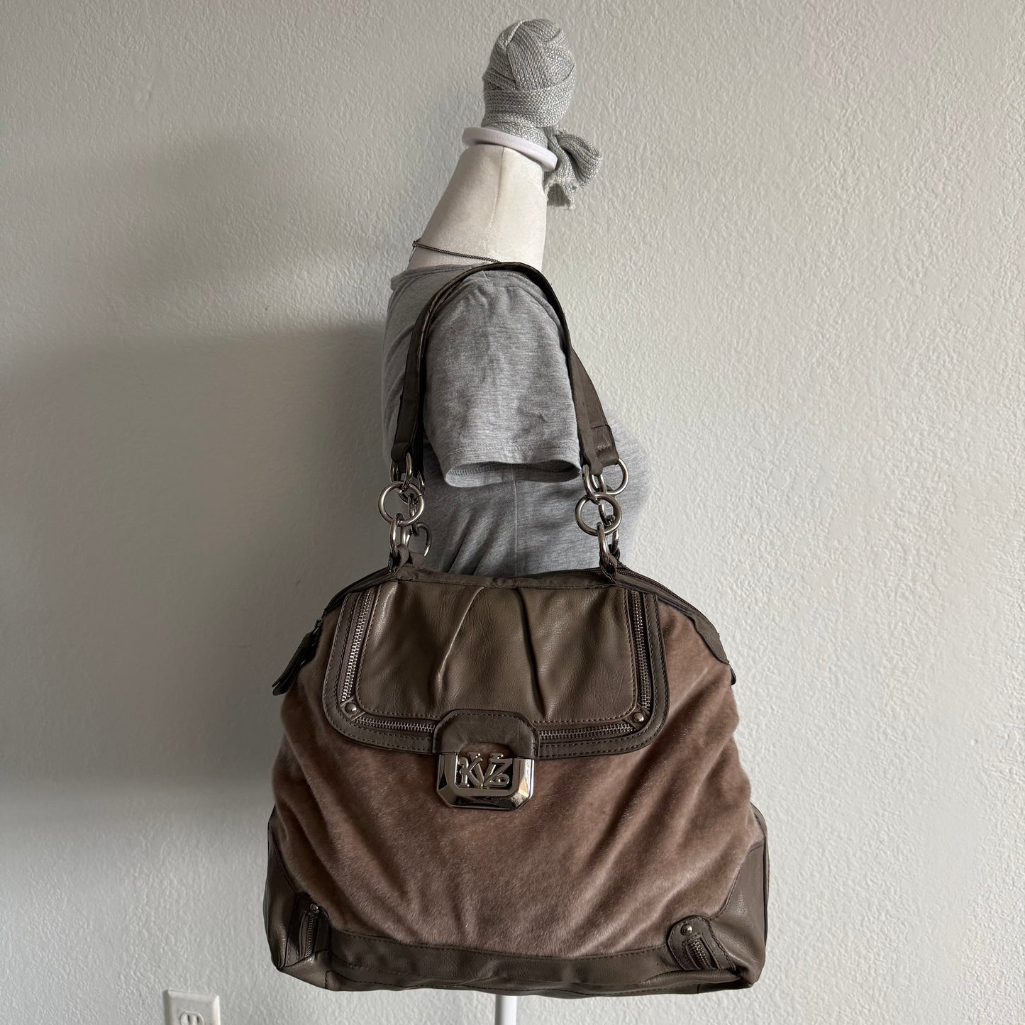Kathy faux fur shoulder bag