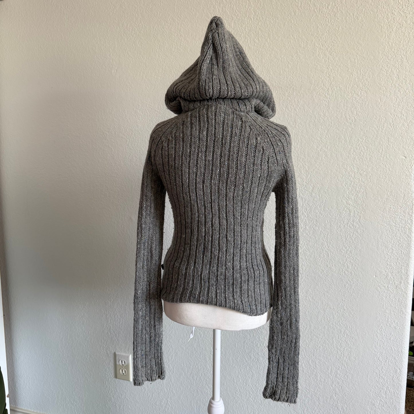 abercrombie & fitch sweater